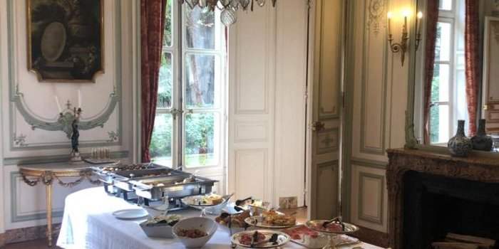 Déjeuner à la Résidence de Belgique 