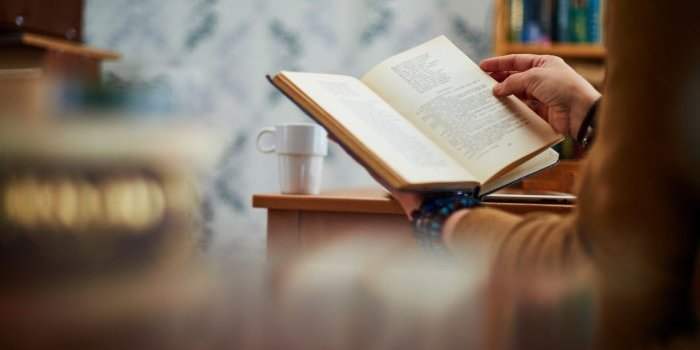 Bibliothèque tournante